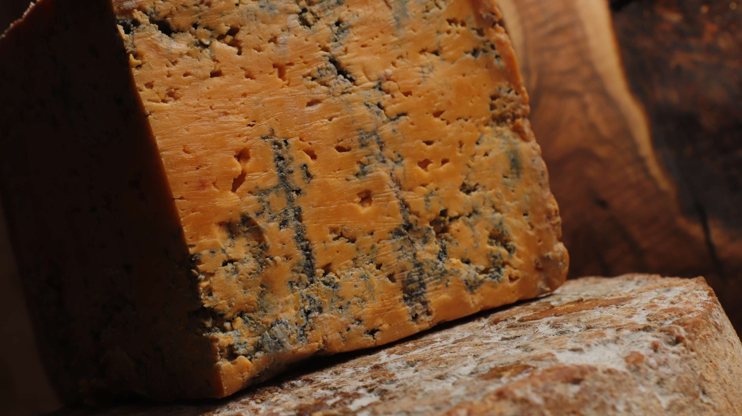 Queso de tres leches de Pría rojo - Imagen 2